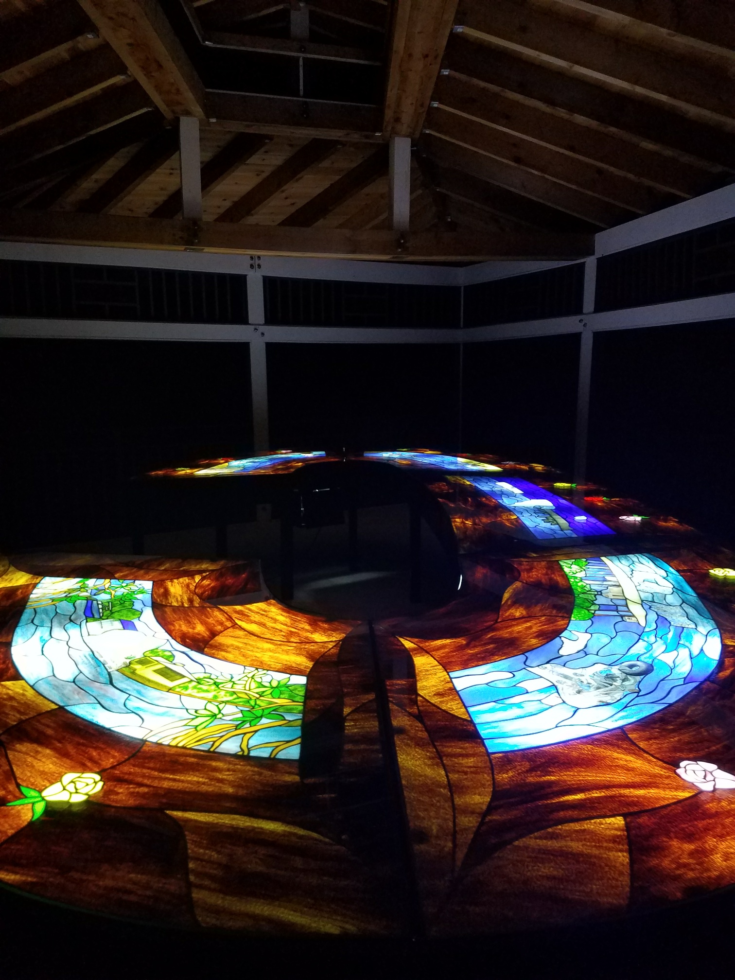 https://stainedglassgallerymiami.com/wp-content/uploads/2021/10/IMG_1327.jpg